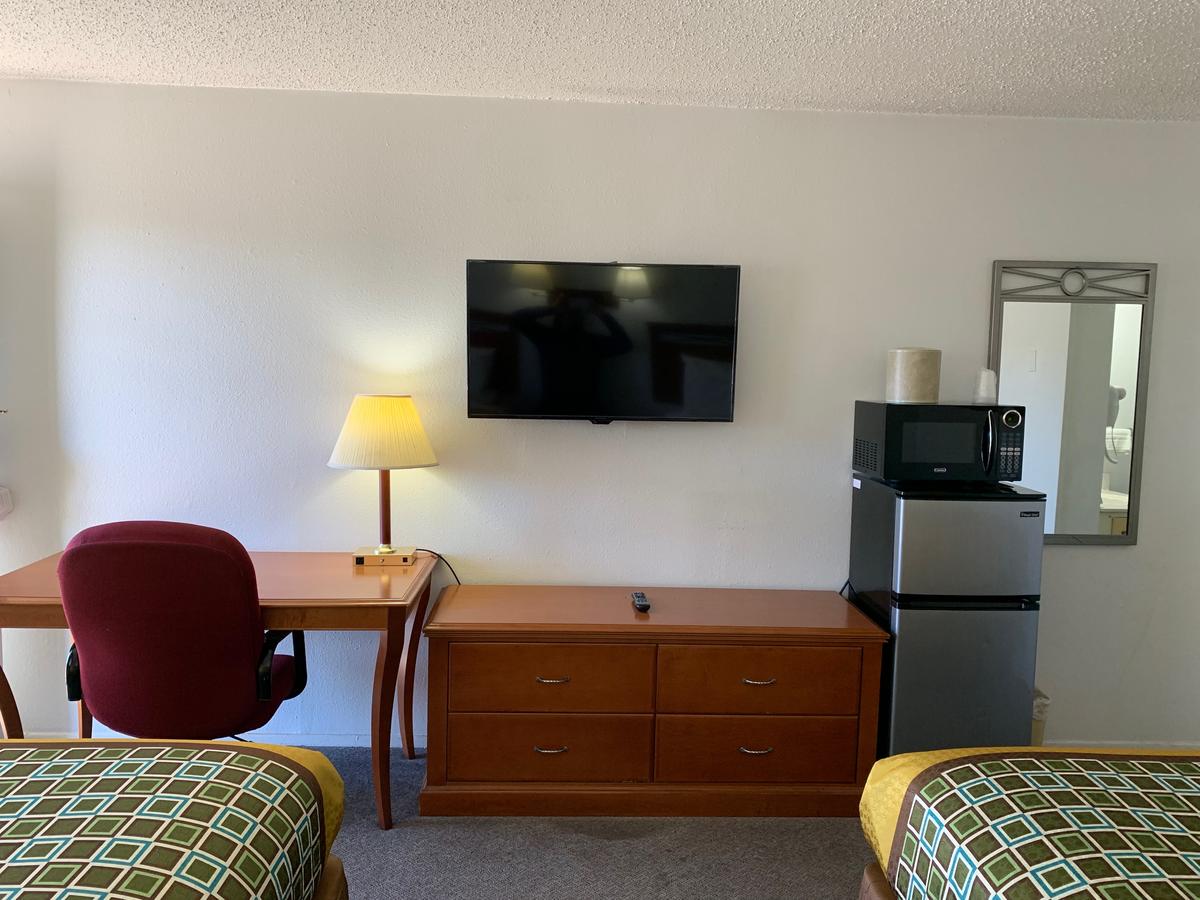 Copper Manor Motel - thumb 44