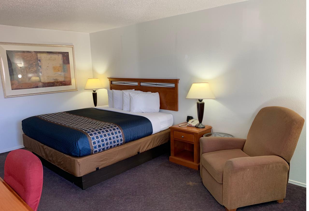 Copper Manor Motel - thumb 29