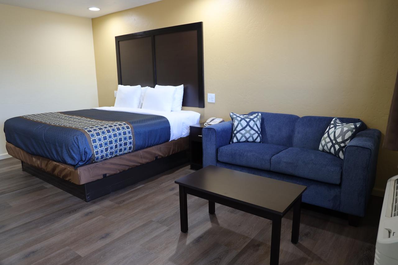 Copper Manor Motel - thumb 22