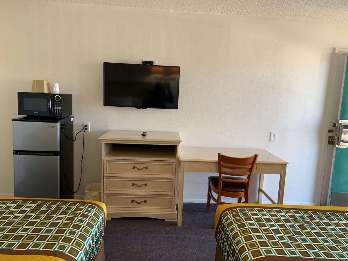 Copper Manor Motel - thumb 43