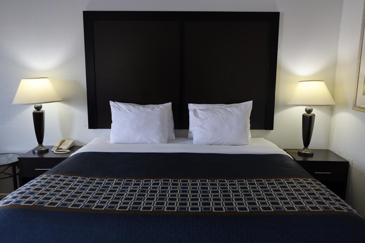 Copper Manor Motel - thumb 34