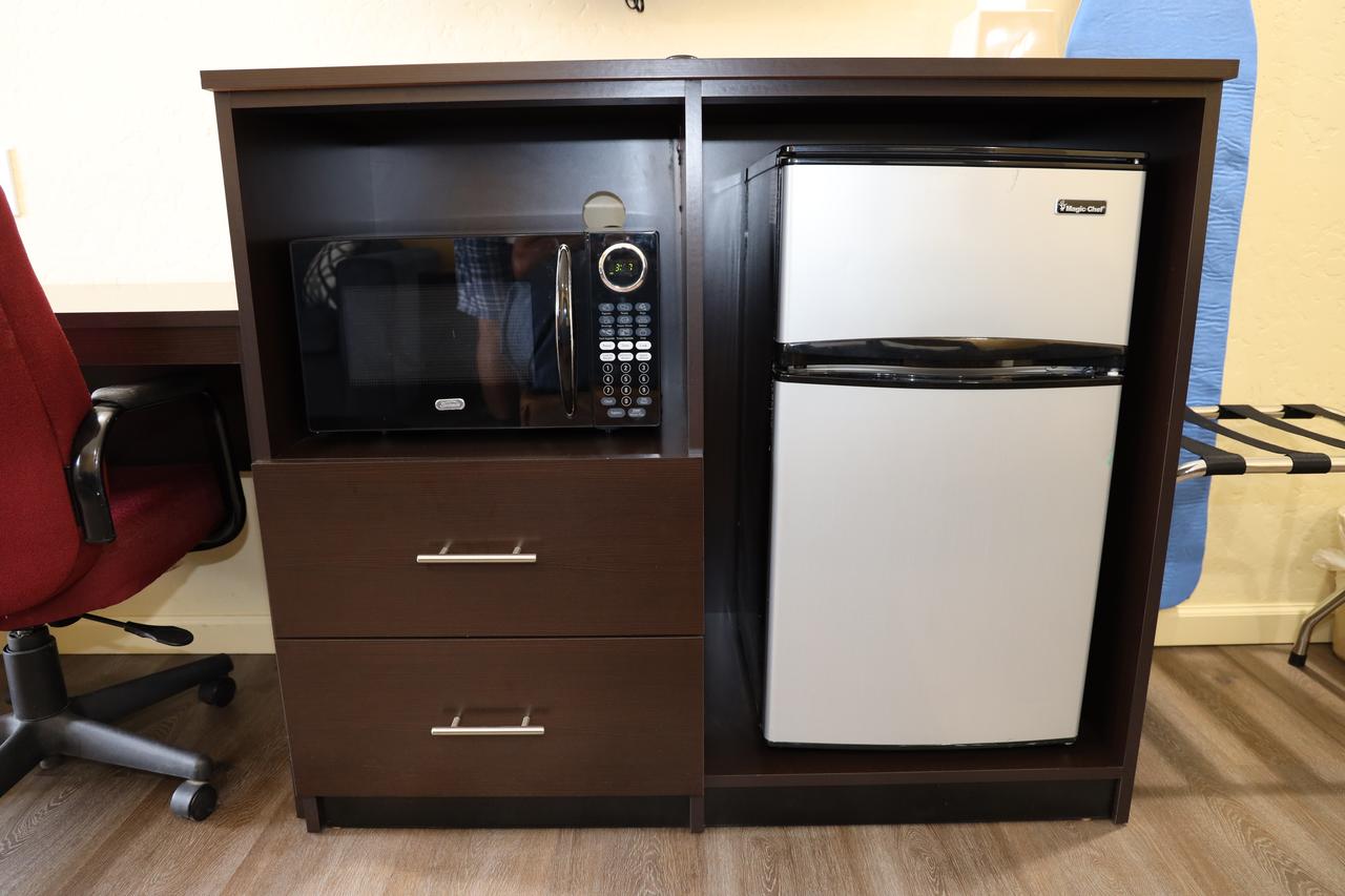 Copper Manor Motel - thumb 2