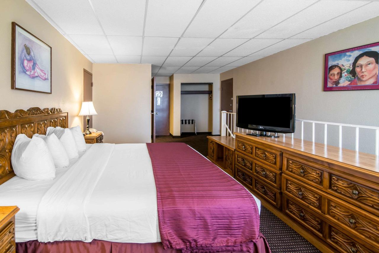 Quality Inn Taos - thumb 21