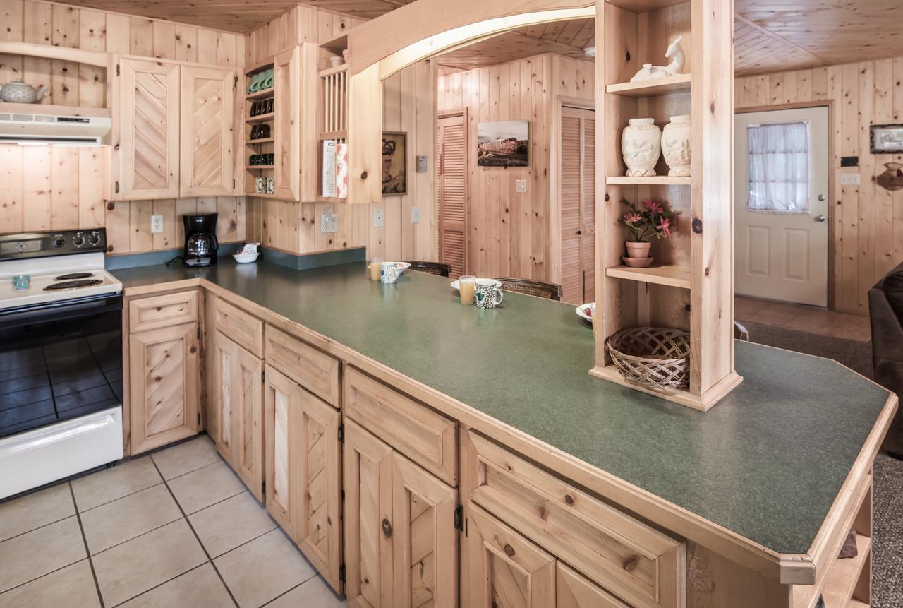 123 Rising Hill, 2 Bedrooms, Sleeps 6, WiFi, Gas Fireplace, Porch, Grill - thumb 7