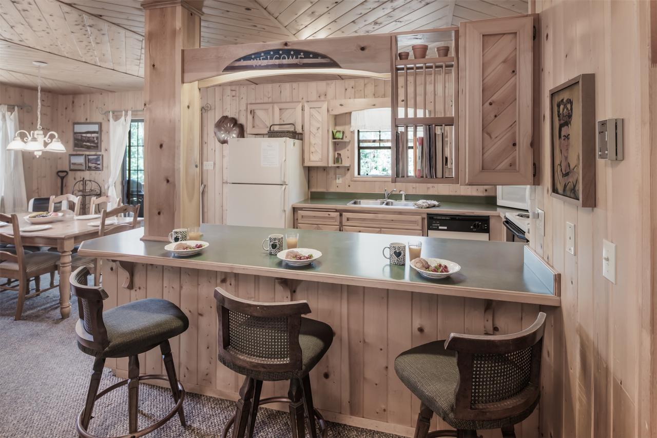 123 Rising Hill, 2 Bedrooms, Sleeps 6, WiFi, Gas Fireplace, Porch, Grill - thumb 5