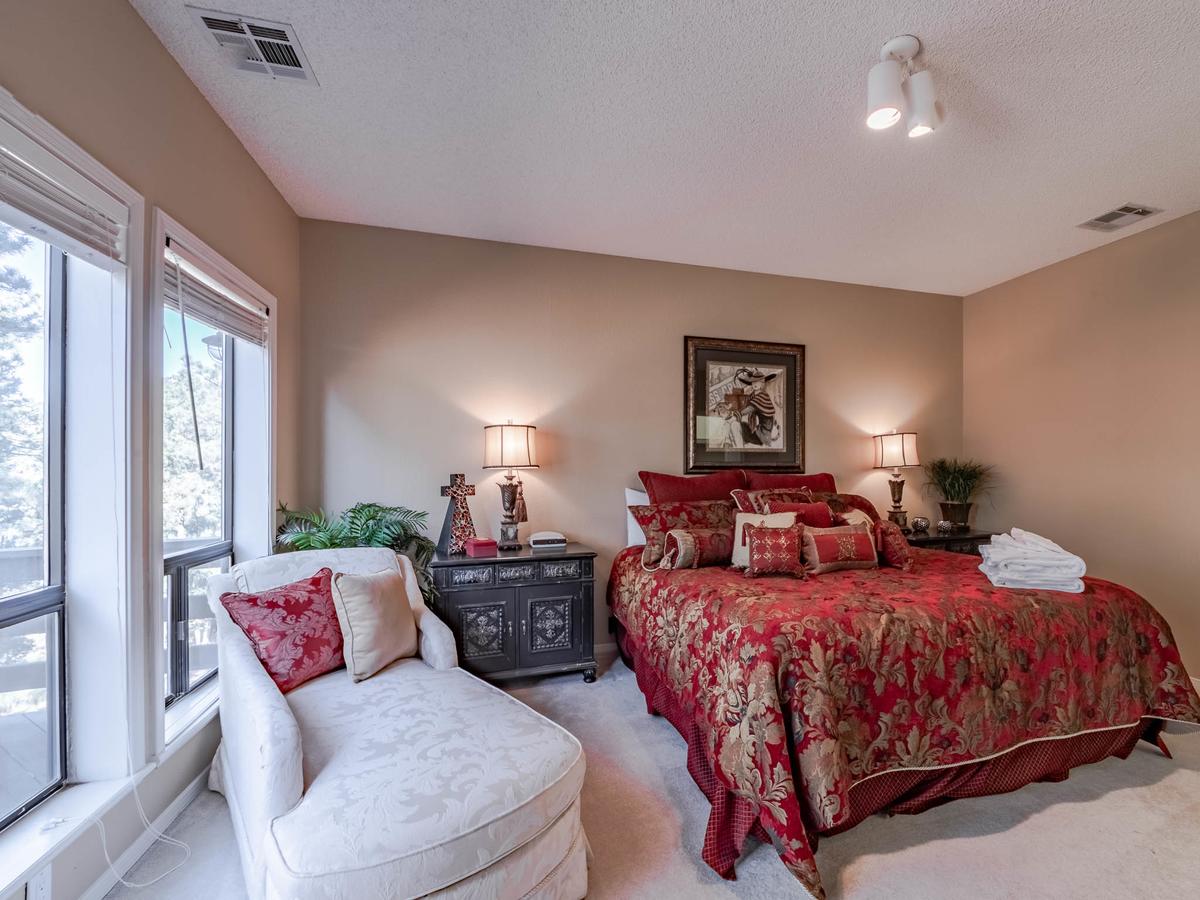 A Trip To Heaven, 5 Bedrooms, Pool Table, Fireplace, WiFi, Grill, Sleeps 12 - thumb 38