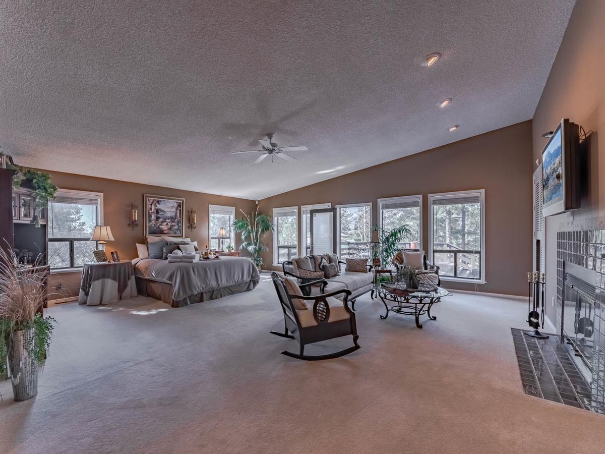 A Trip To Heaven, 5 Bedrooms, Pool Table, Fireplace, WiFi, Grill, Sleeps 12 - thumb 32