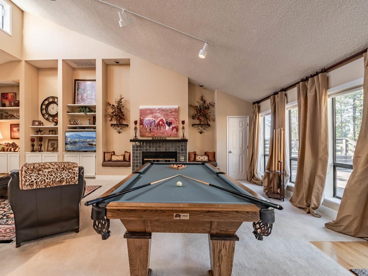 A Trip To Heaven, 5 Bedrooms, Pool Table, Fireplace, WiFi, Grill, Sleeps 12 - thumb 21