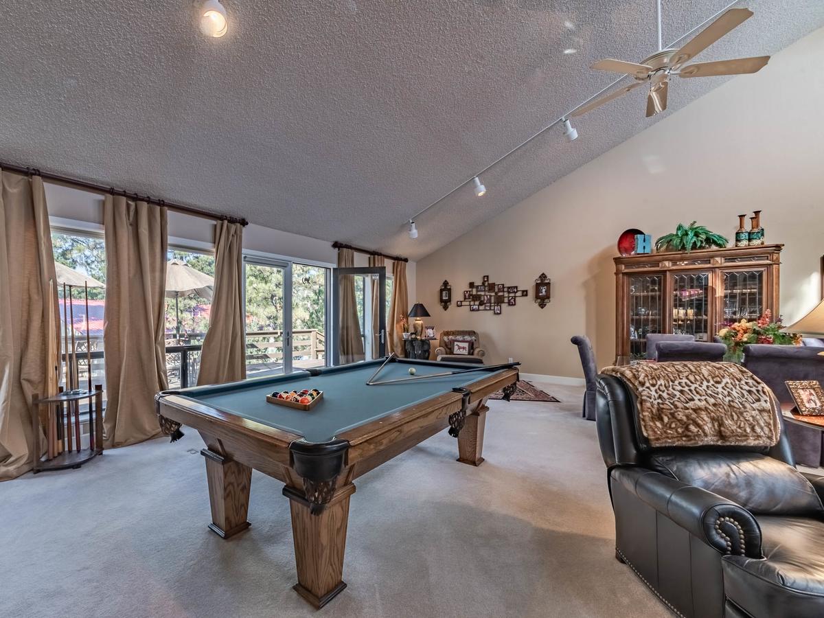 A Trip To Heaven, 5 Bedrooms, Pool Table, Fireplace, WiFi, Grill, Sleeps 12 - thumb 23