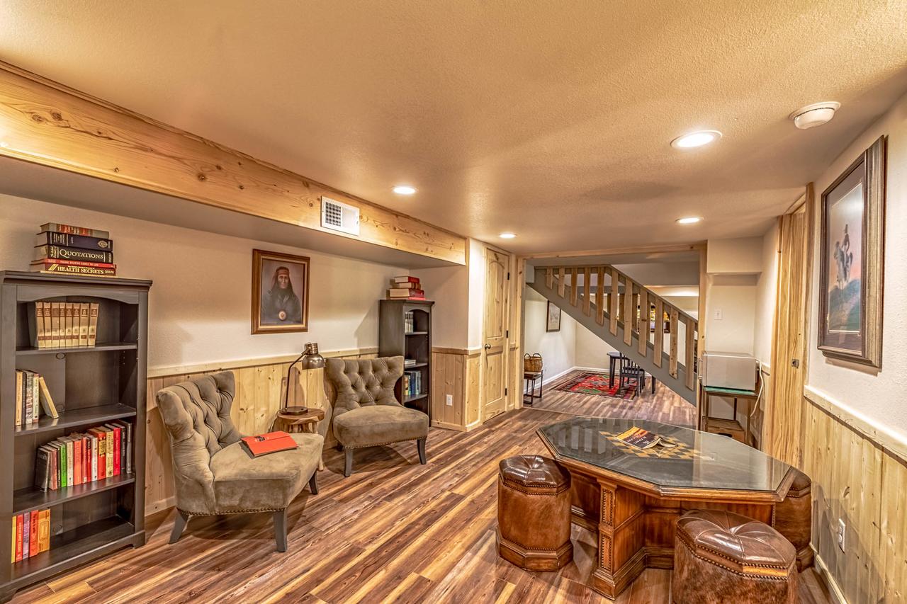Angel Falls, 4 Bedrooms, Overlooks River, Sleeps 12 - thumb 12