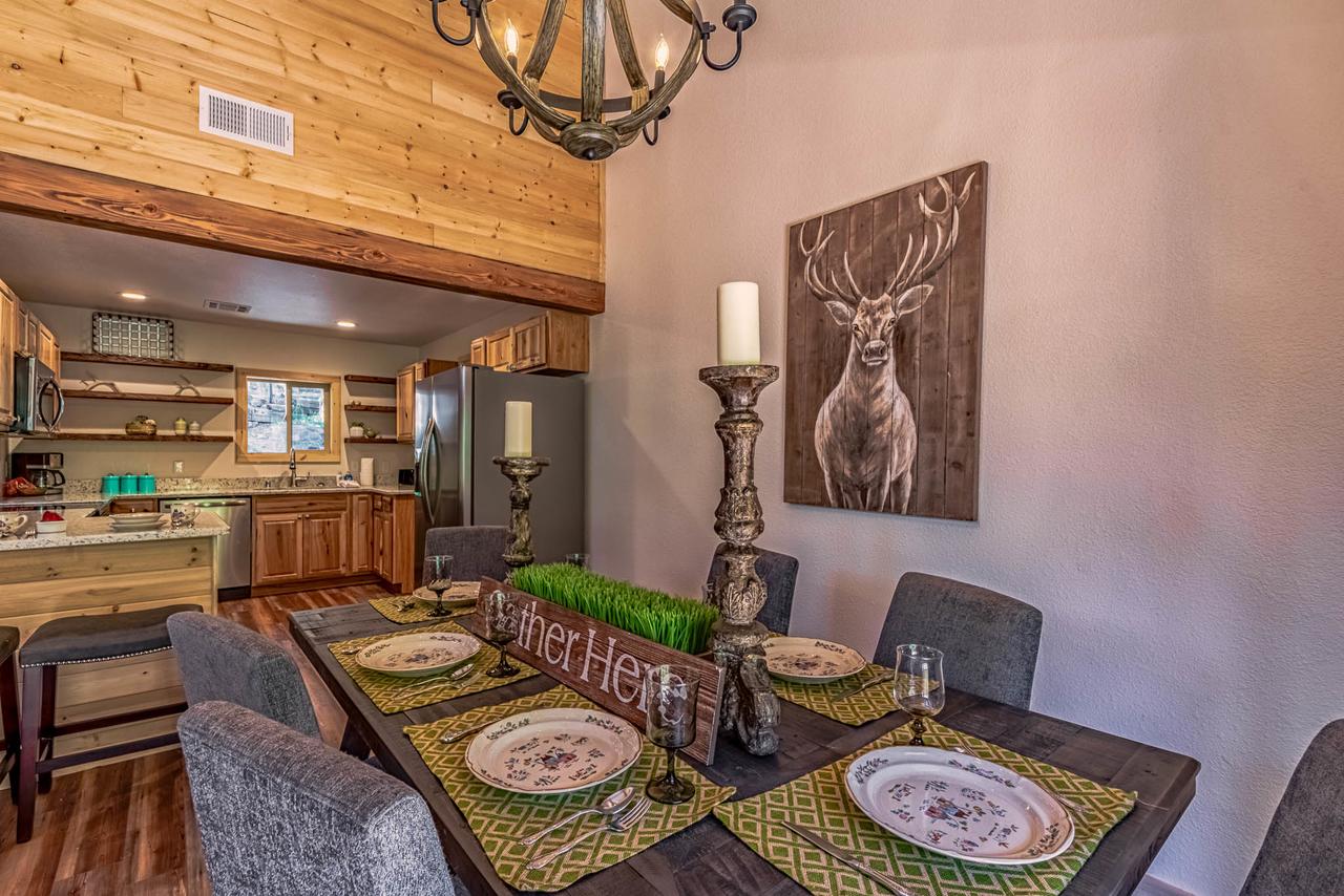 Angel Falls, 4 Bedrooms, Overlooks River, Sleeps 12 - thumb 39