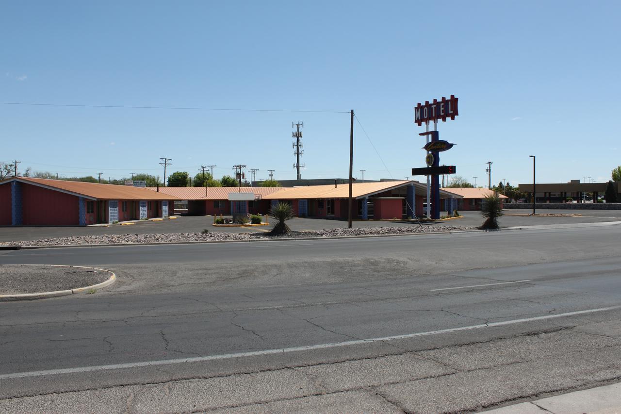 Century 21 Motel - thumb 23