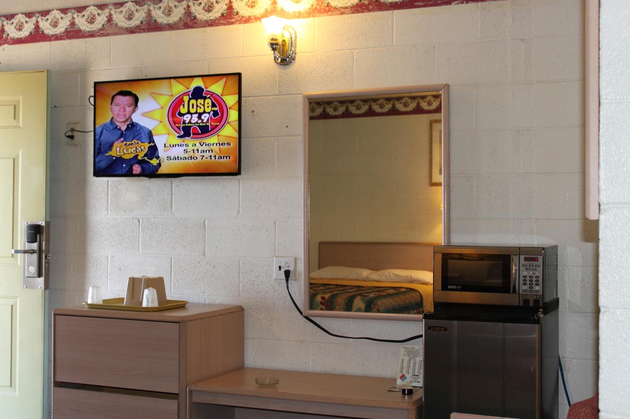 Century 21 Motel - thumb 2