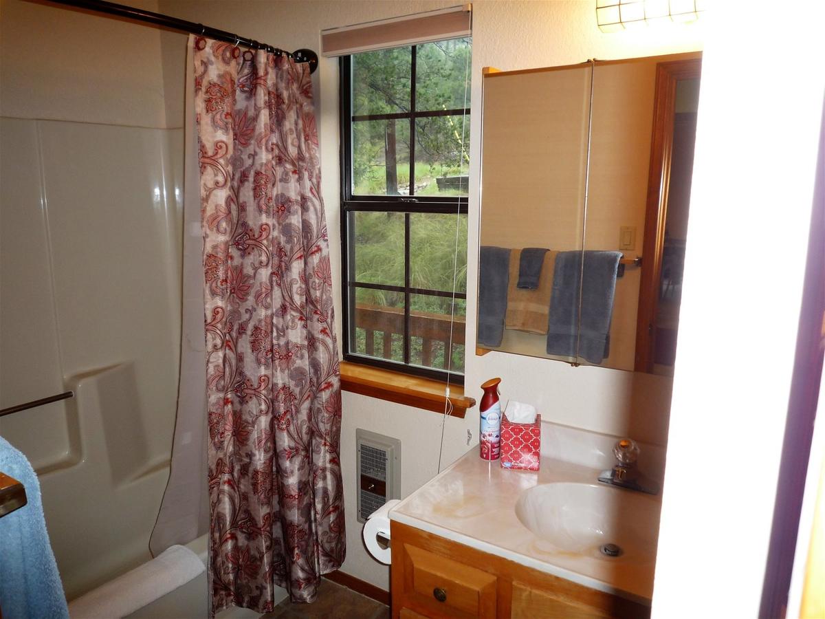 Hummingbird Hideaway - thumb 20