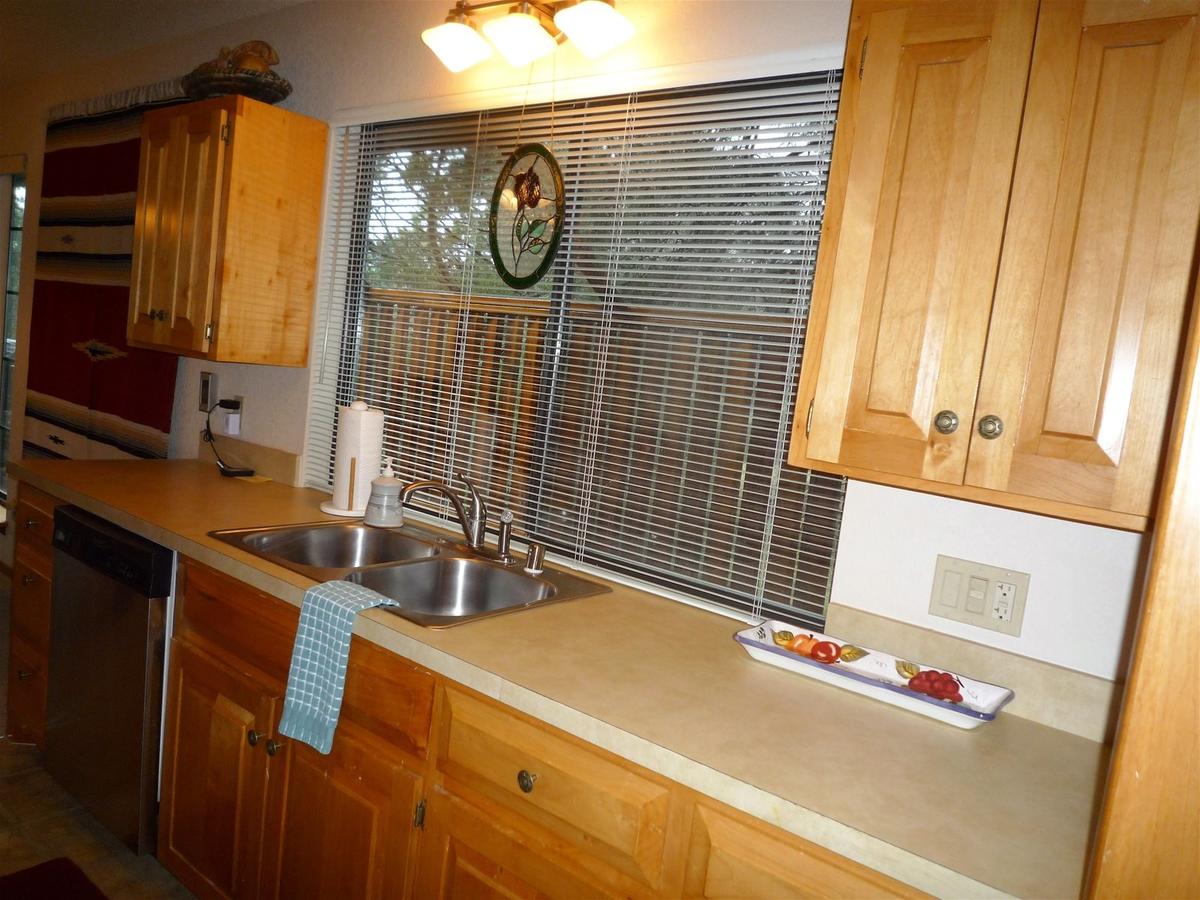 Hummingbird Hideaway - thumb 14