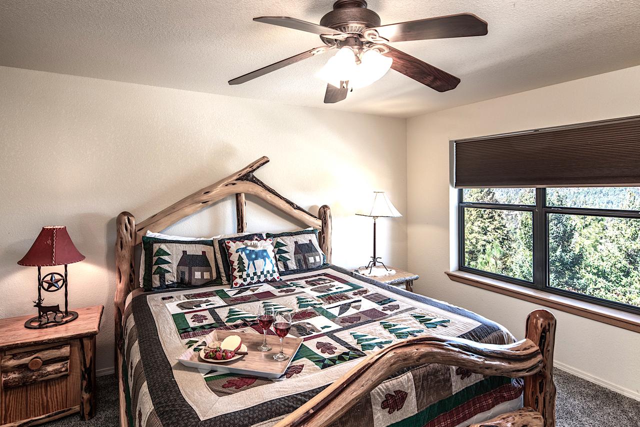 Ain't No Better View, 3 Bedrooms, Sleeps 8, Jetted Tub, Pool Table, Hot Tub - thumb 10