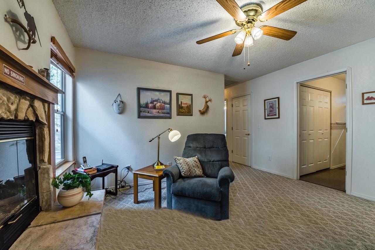 A Whispering River, 2 Bedrooms, Sleeps 6, Pets Welcome, Gas Grill, Hot Tub - thumb 4