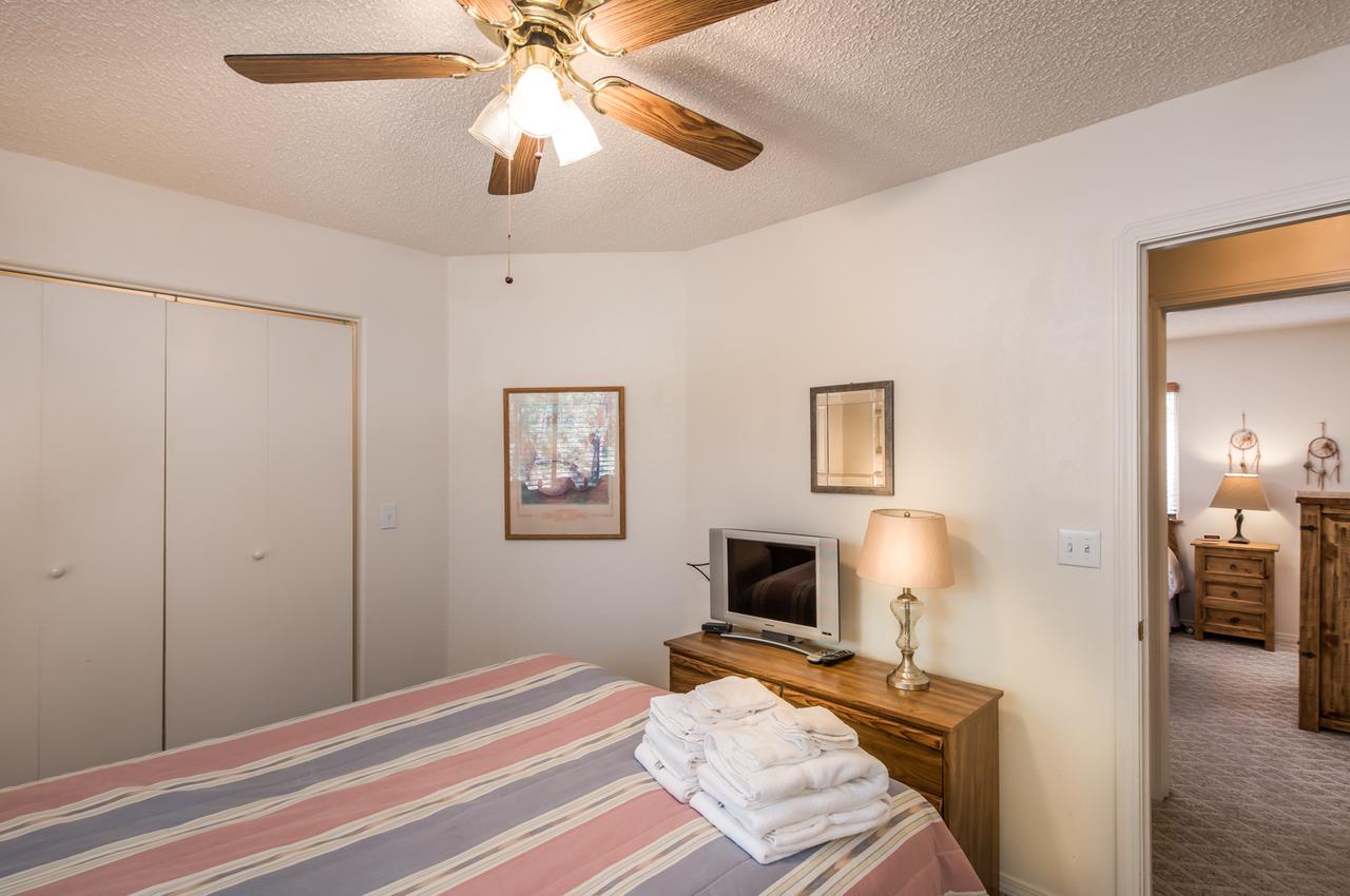 A Whispering River, 2 Bedrooms, Sleeps 6, Pets Welcome, Gas Grill, Hot Tub - thumb 12