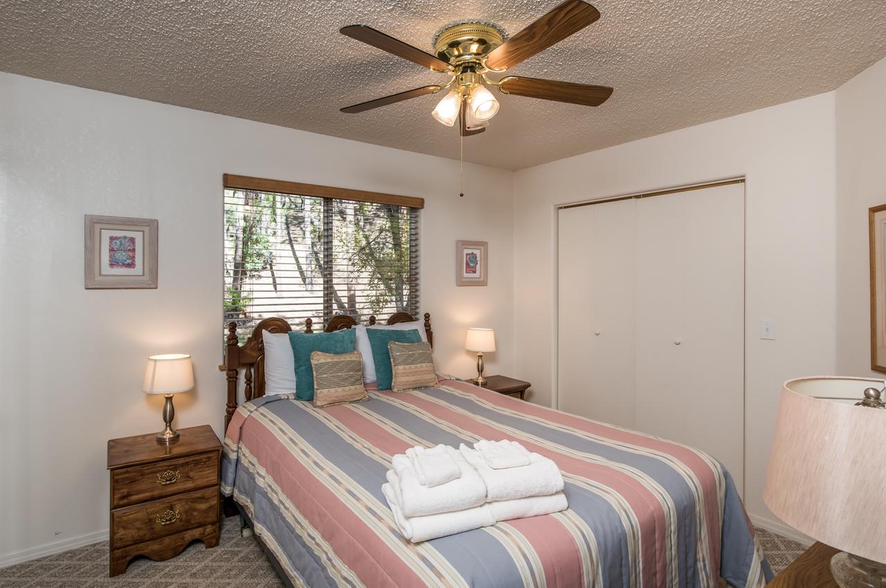 A Whispering River, 2 Bedrooms, Sleeps 6, Pets Welcome, Gas Grill, Hot Tub - thumb 11