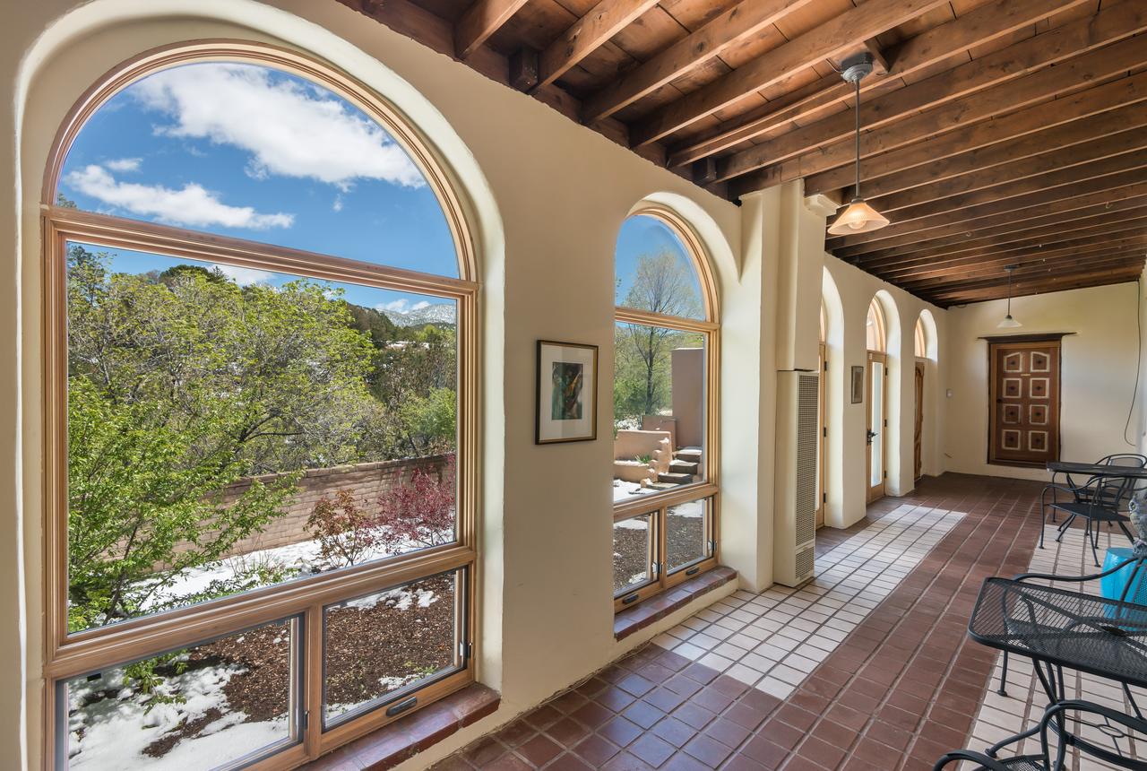 3 BD, 5 Min. Walk To Canyon Rd, Apodaca - thumb 16