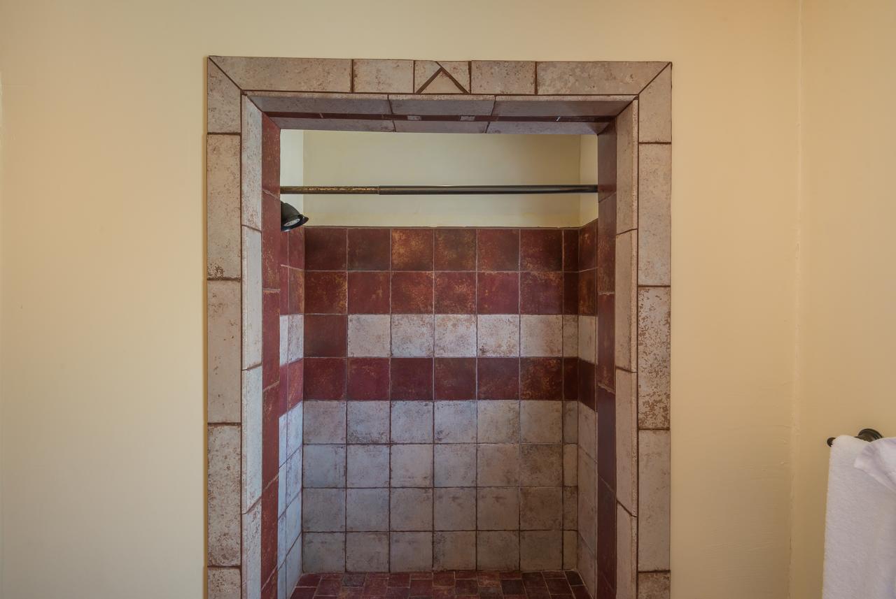 3 BD, 5 Min. Walk To Canyon Rd, Apodaca - thumb 22
