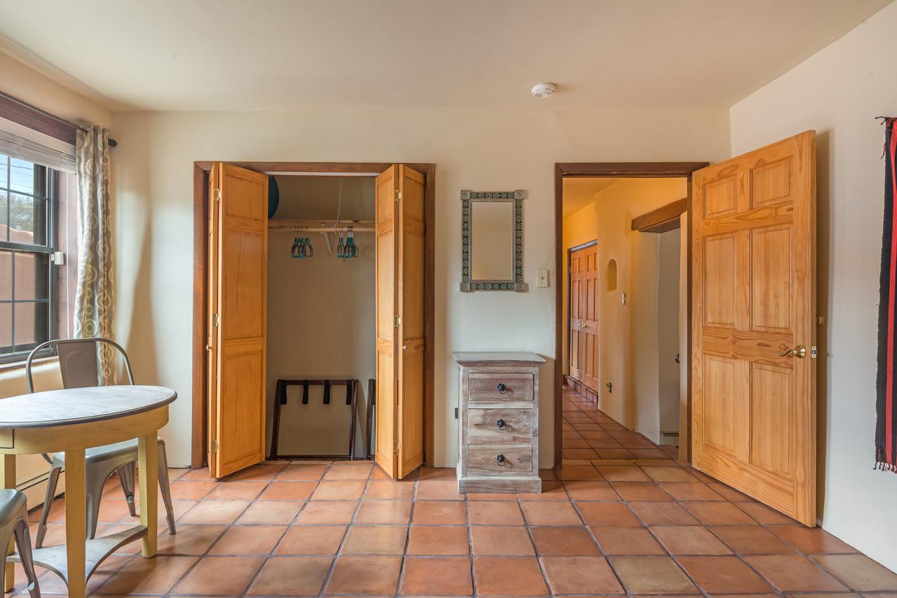 3 BD, 5 Min. Walk To Canyon Rd, Apodaca - thumb 14