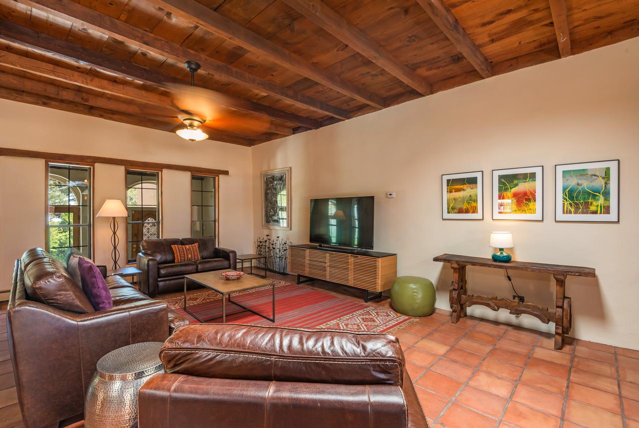 3 BD, 5 Min. Walk To Canyon Rd, Apodaca - thumb 5