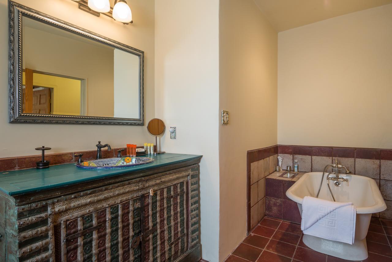 3 BD, 5 Min. Walk To Canyon Rd, Apodaca - thumb 21