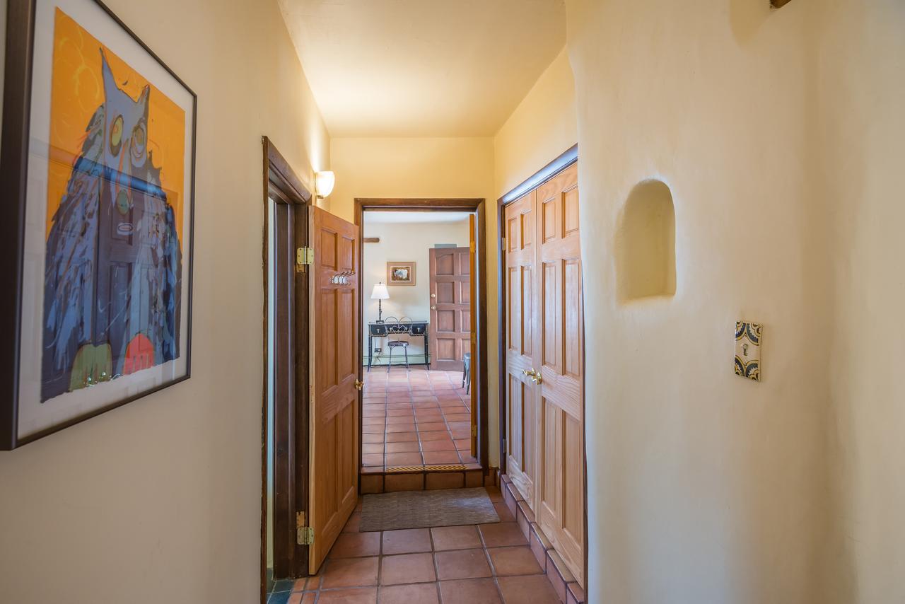 3 BD, 5 Min. Walk To Canyon Rd, Apodaca - thumb 15