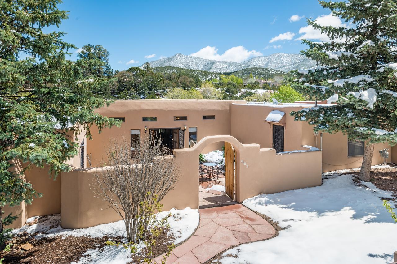 3 BD, 5 Min. Walk To Canyon Rd, Apodaca - thumb 32