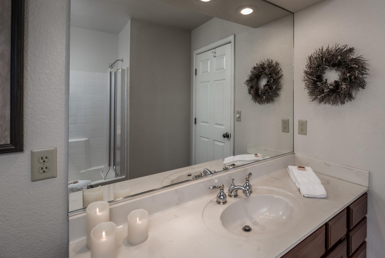 Alpine Village Cabin #100, 1 Bedroom, Sleeps 4, Views, Gas Fireplace - thumb 17