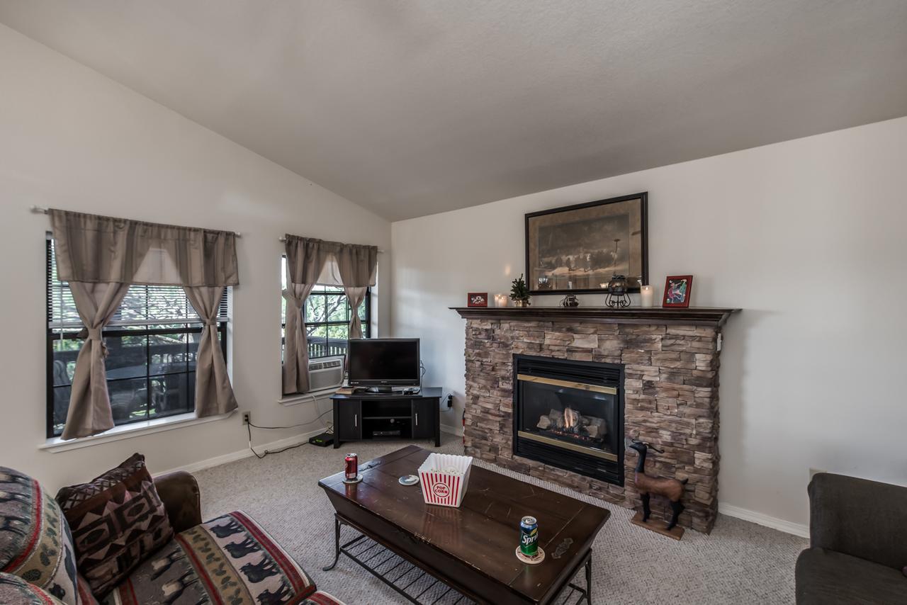 Alpine Village Cabin #100, 1 Bedroom, Sleeps 4, Views, Gas Fireplace - thumb 19