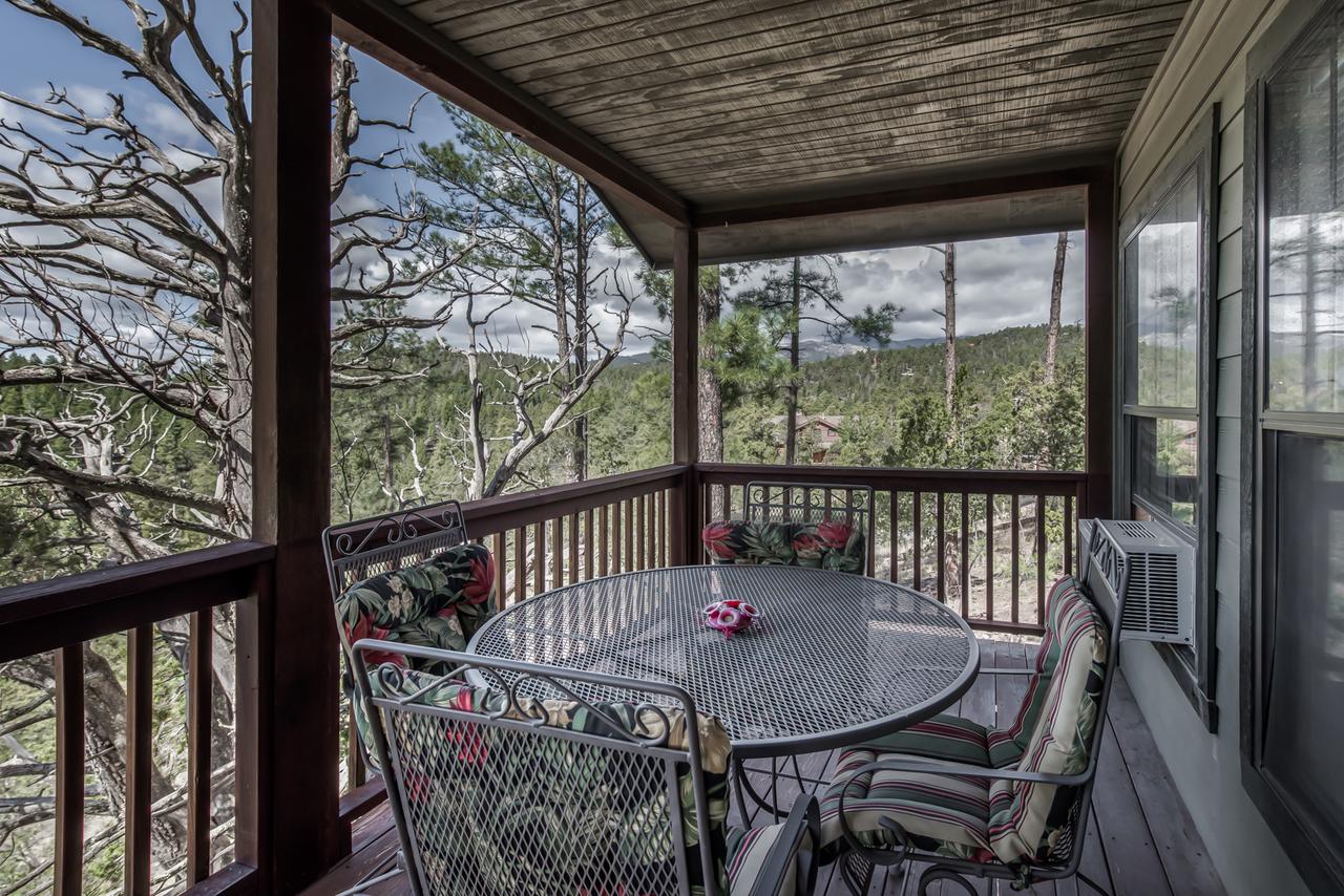 Alpine Village Cabin #100, 1 Bedroom, Sleeps 4, Views, Gas Fireplace - thumb 1