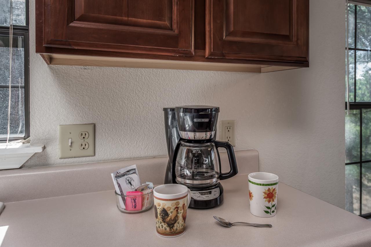 Alpine Village Cabin #100, 1 Bedroom, Sleeps 4, Views, Gas Fireplace - thumb 9