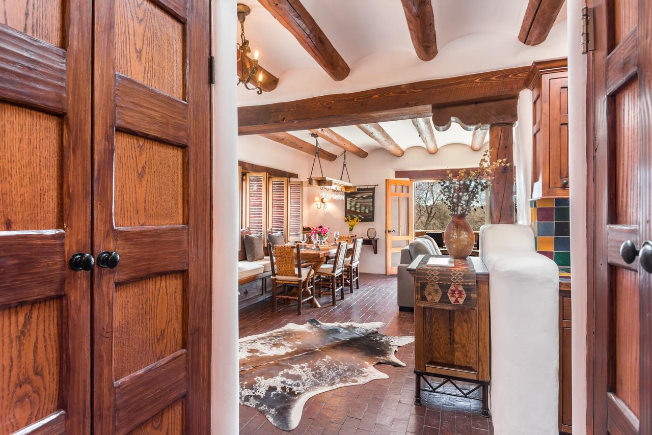 1 Bedroom - 5 Min. Walk To Canyon Rd. - Buena Suerte - thumb 16