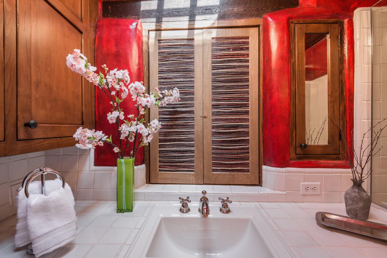 1 Bedroom - 5 Min. Walk To Canyon Rd. - Buena Suerte - thumb 23