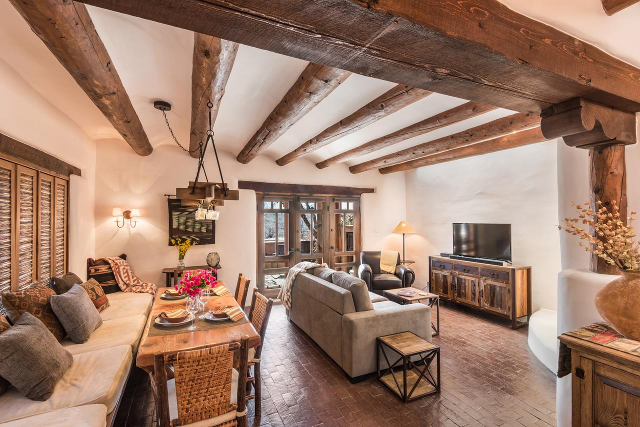 1 Bedroom - 5 Min. Walk To Canyon Rd. - Buena Suerte - thumb 1