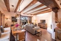 1 Bedroom - 5 Min. Walk to Canyon Rd. - Buena Suerte Tourism Bookings