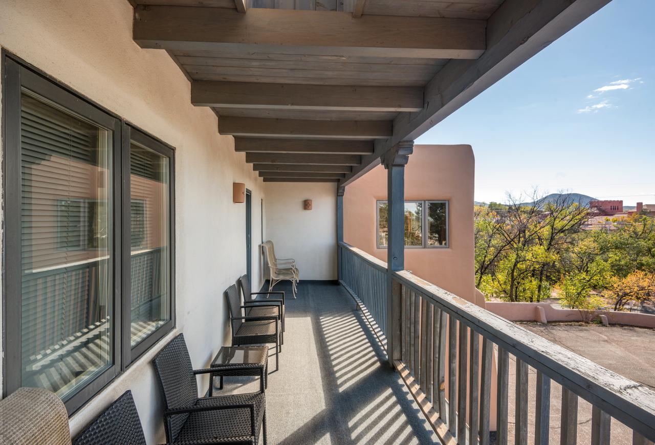 4 Bedroom - 10 Min. Walk To Plaza - Encantada - thumb 11