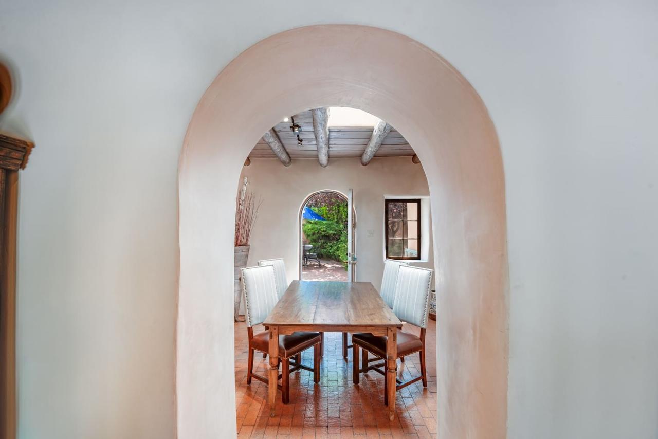 3BD Garcia Street Adobe - thumb 9