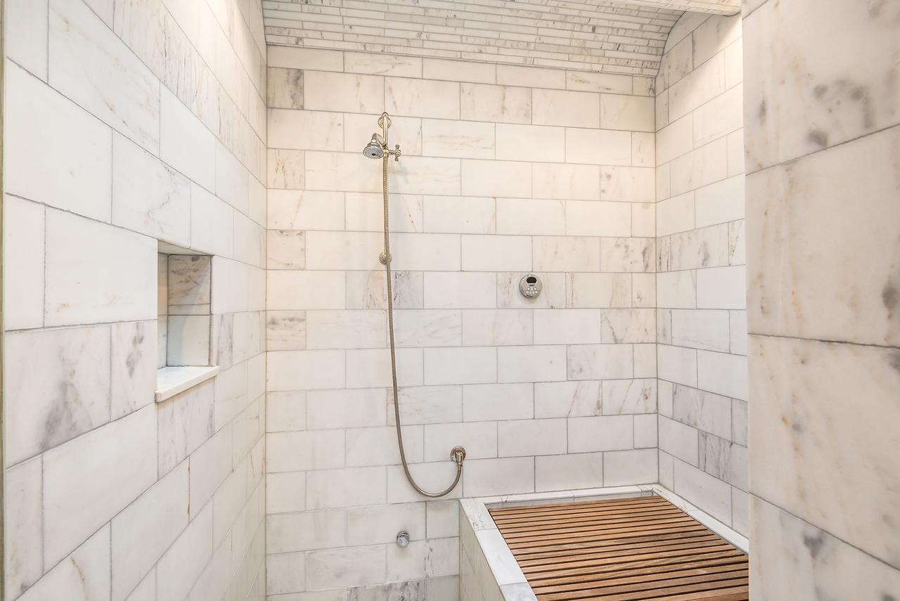 3 Bedroom - 10 Min. Walk To Plaza - Corazon - thumb 25