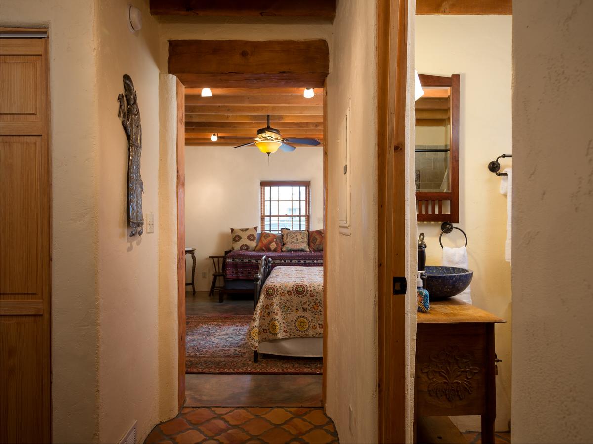 2 Bedroom - In Railyard, 10 Min. Walk To Plaza - Desert Breeze - thumb 21