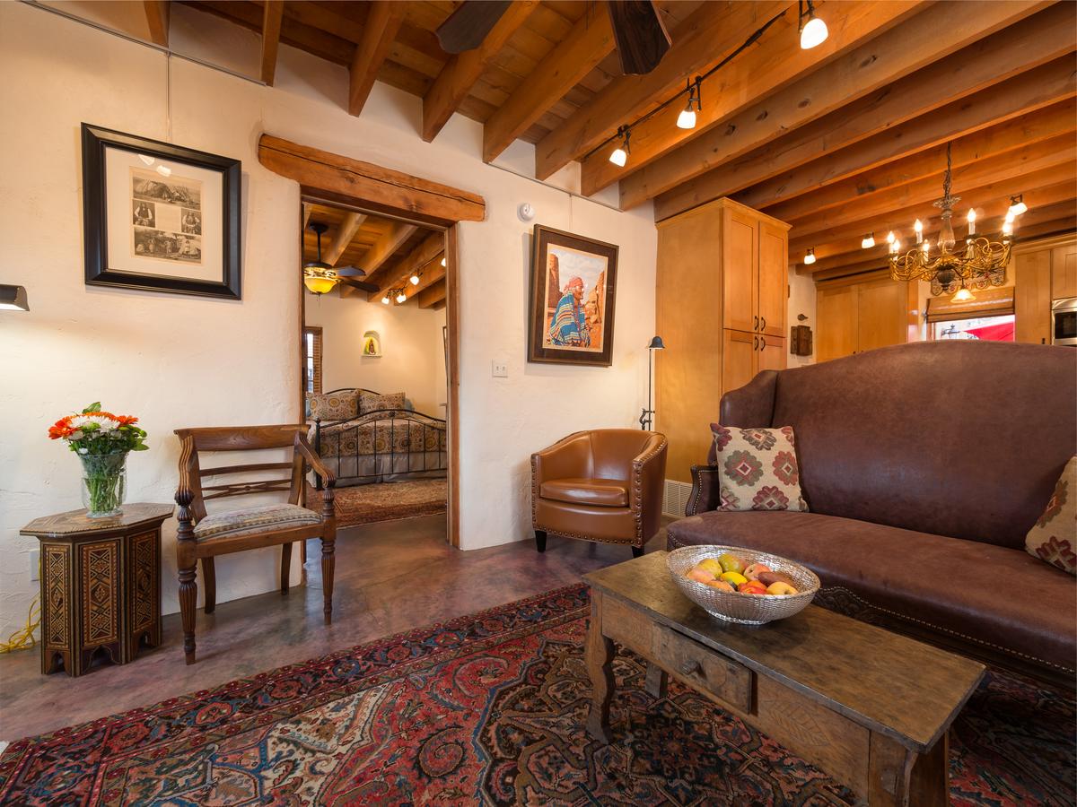 2 Bedroom - In Railyard, 10 Min. Walk To Plaza - Desert Breeze - thumb 3