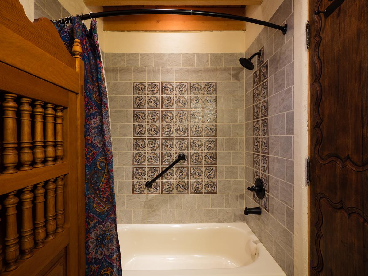 2 Bedroom - In Railyard, 10 Min. Walk To Plaza - Desert Breeze - thumb 23