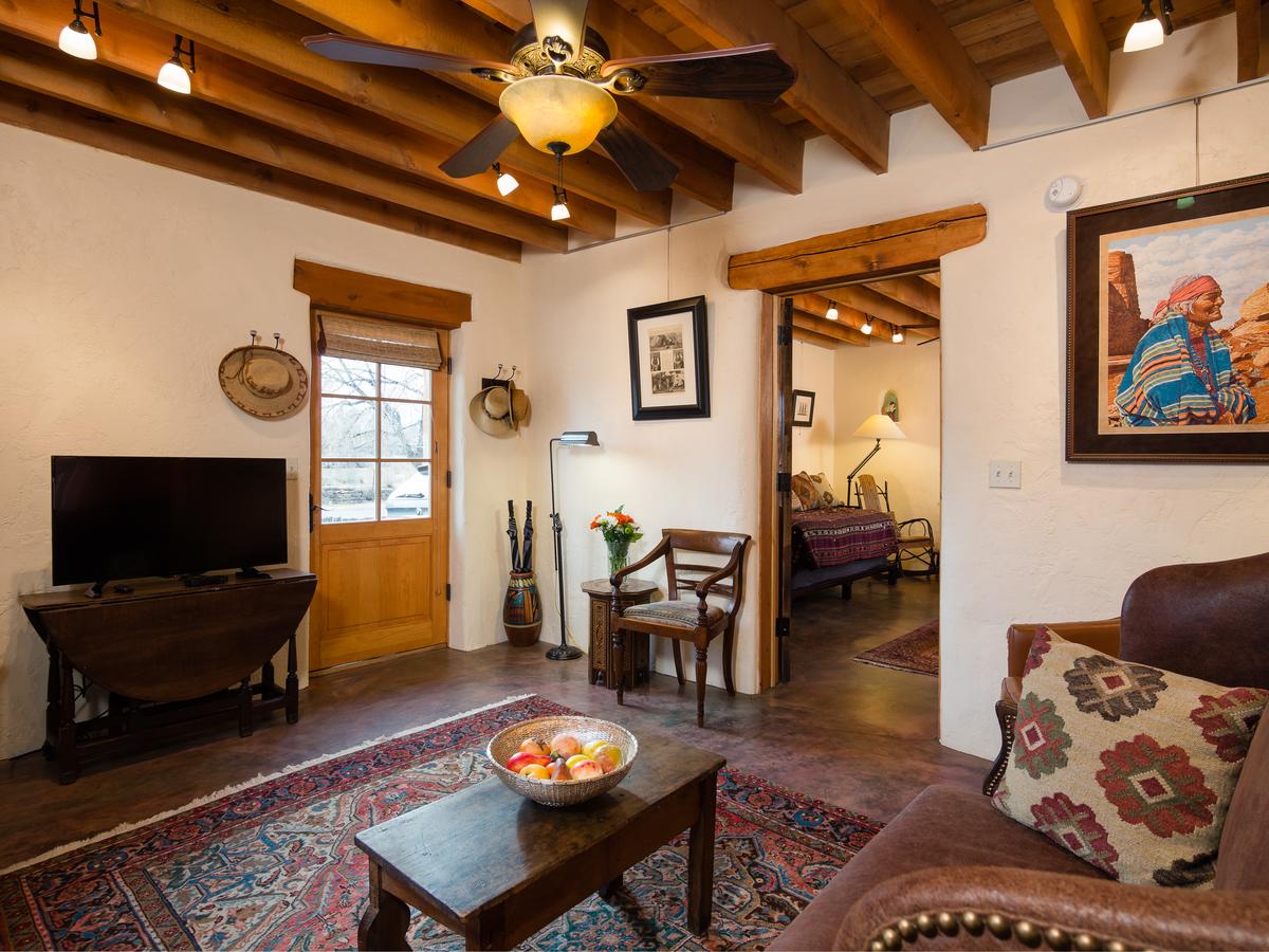 2 Bedroom - In Railyard, 10 Min. Walk To Plaza - Desert Breeze - thumb 1