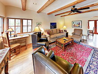 211 Beimer St Home USA Accommodation