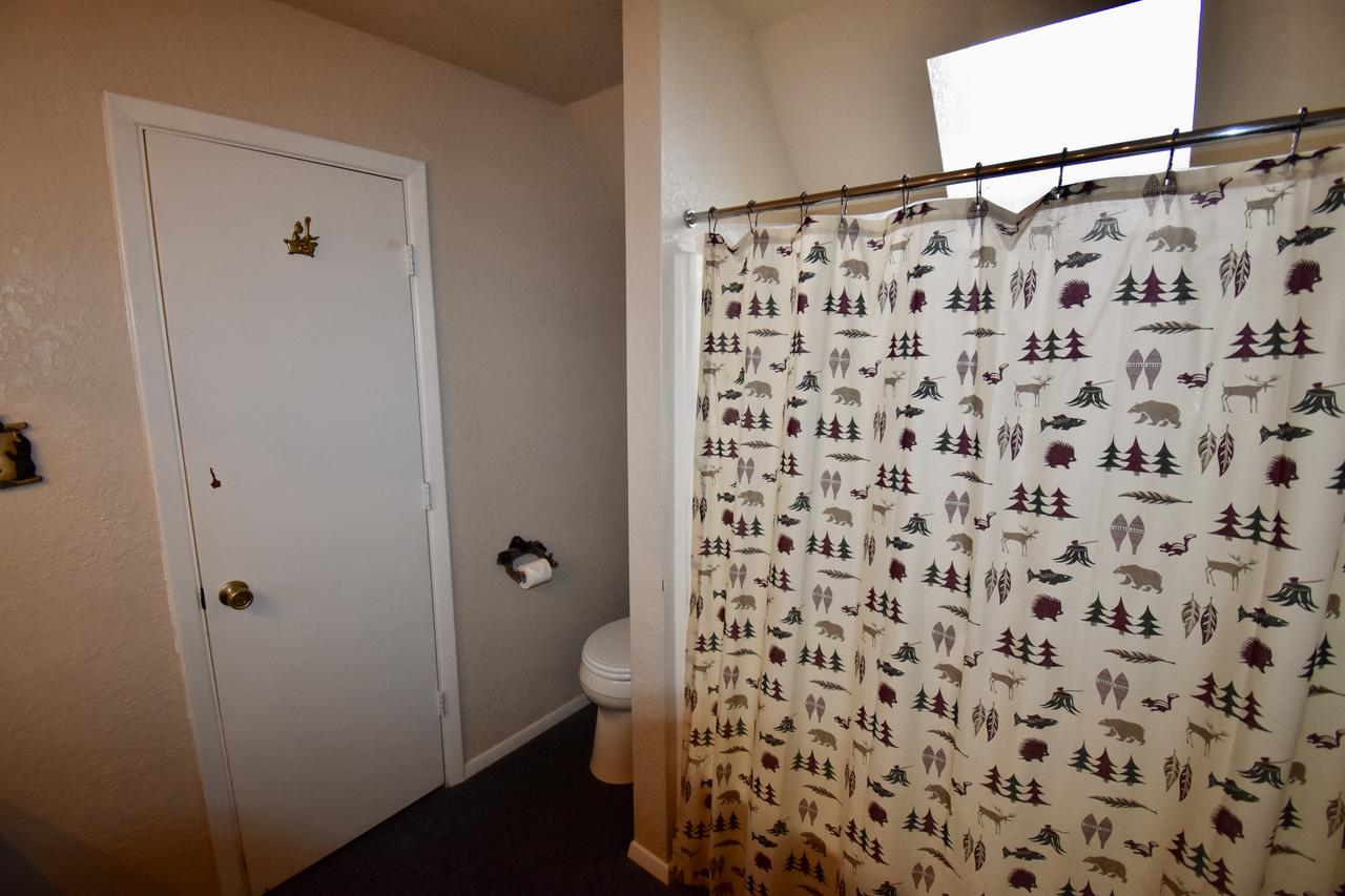 Holladay's Hideaway - thumb 22