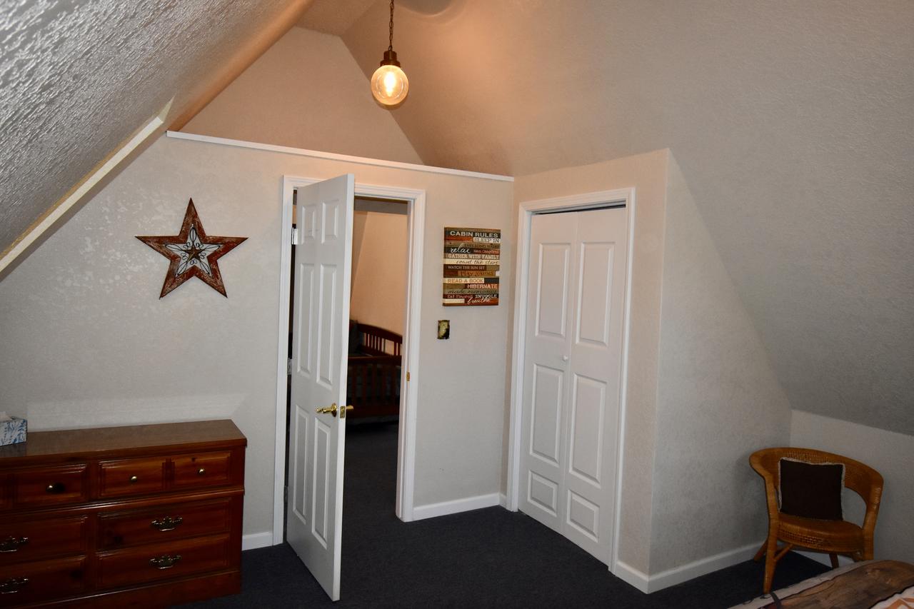 Holladay's Hideaway - thumb 15