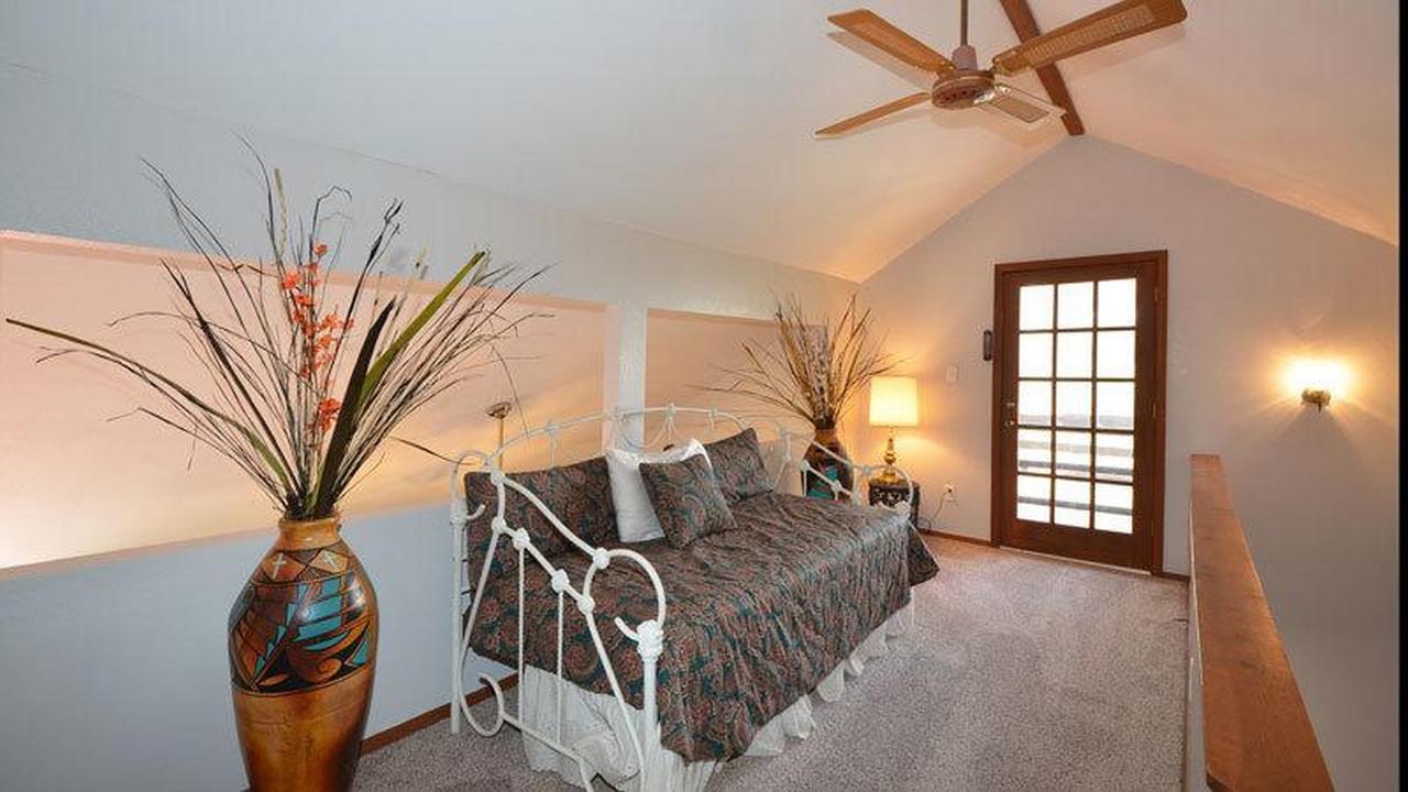 Ann's Hideaway - thumb 3