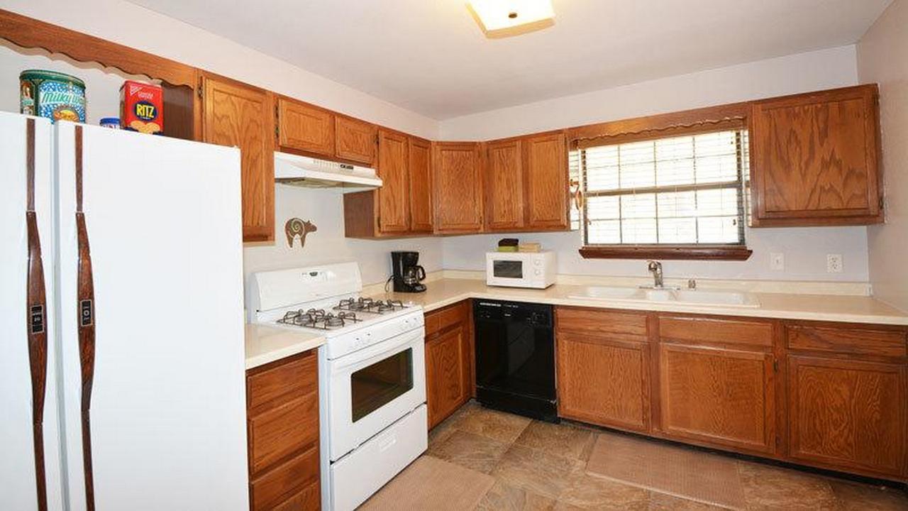 Ann's Hideaway - thumb 1